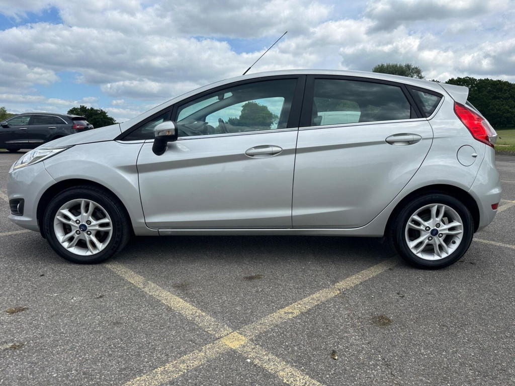 FORD FIESTA