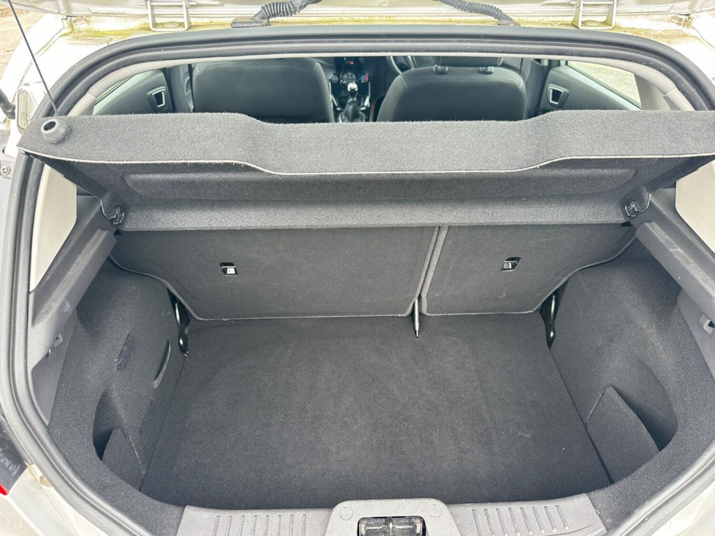 FORD FIESTA