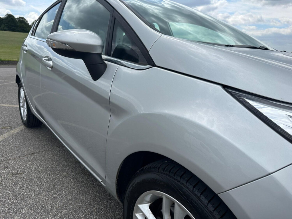 FORD FIESTA