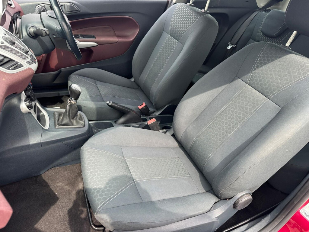 FORD FIESTA