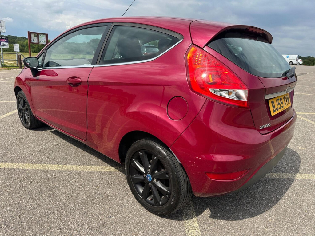 FORD FIESTA