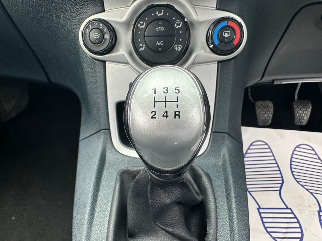 FORD FIESTA