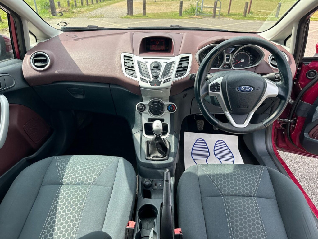 FORD FIESTA