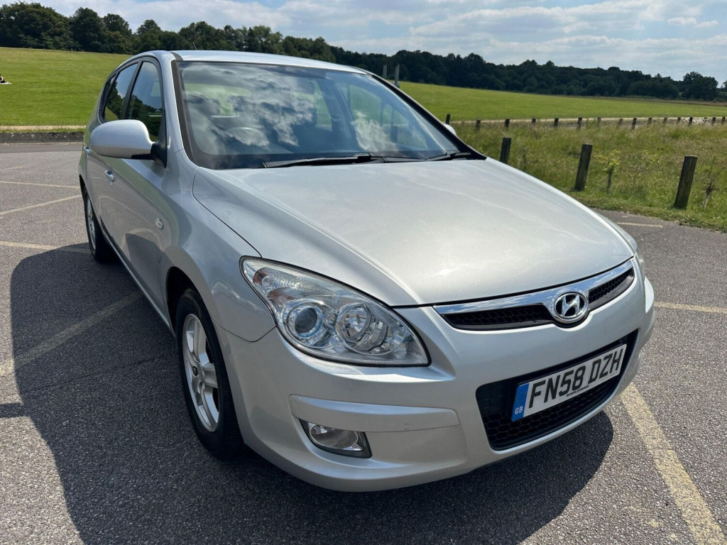 View HYUNDAI I30 1.4 Comfort Euro 4 5dr