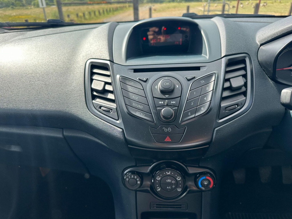 FORD FIESTA