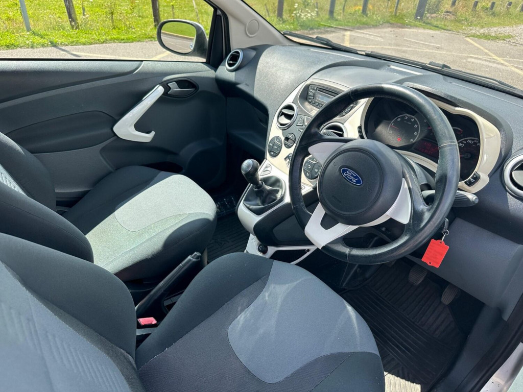 FORD KA