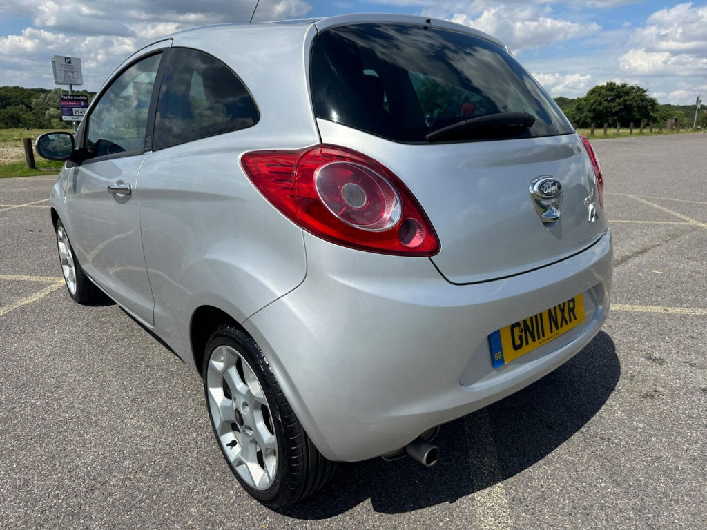 FORD KA