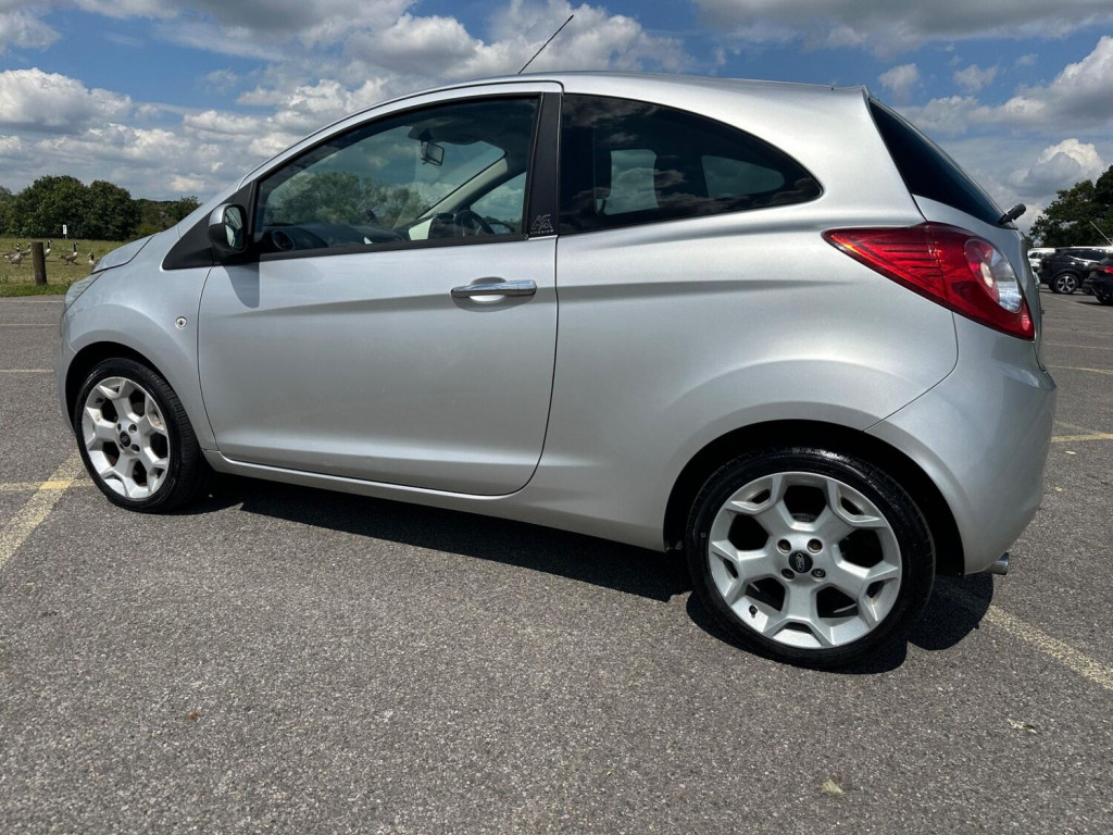 FORD KA