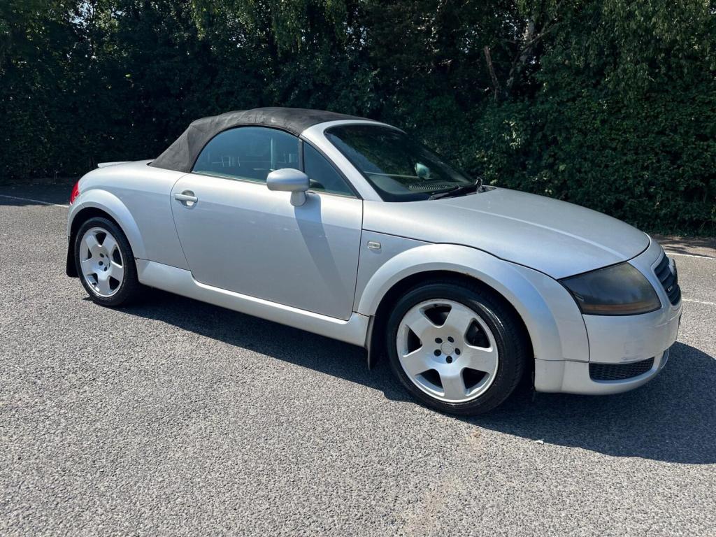 AUDI TT