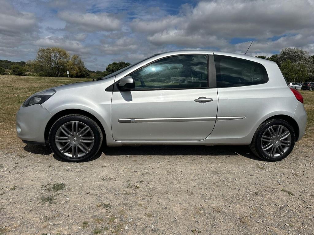 RENAULT CLIO