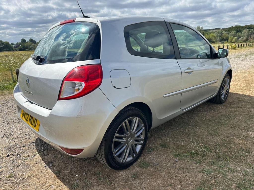RENAULT CLIO
