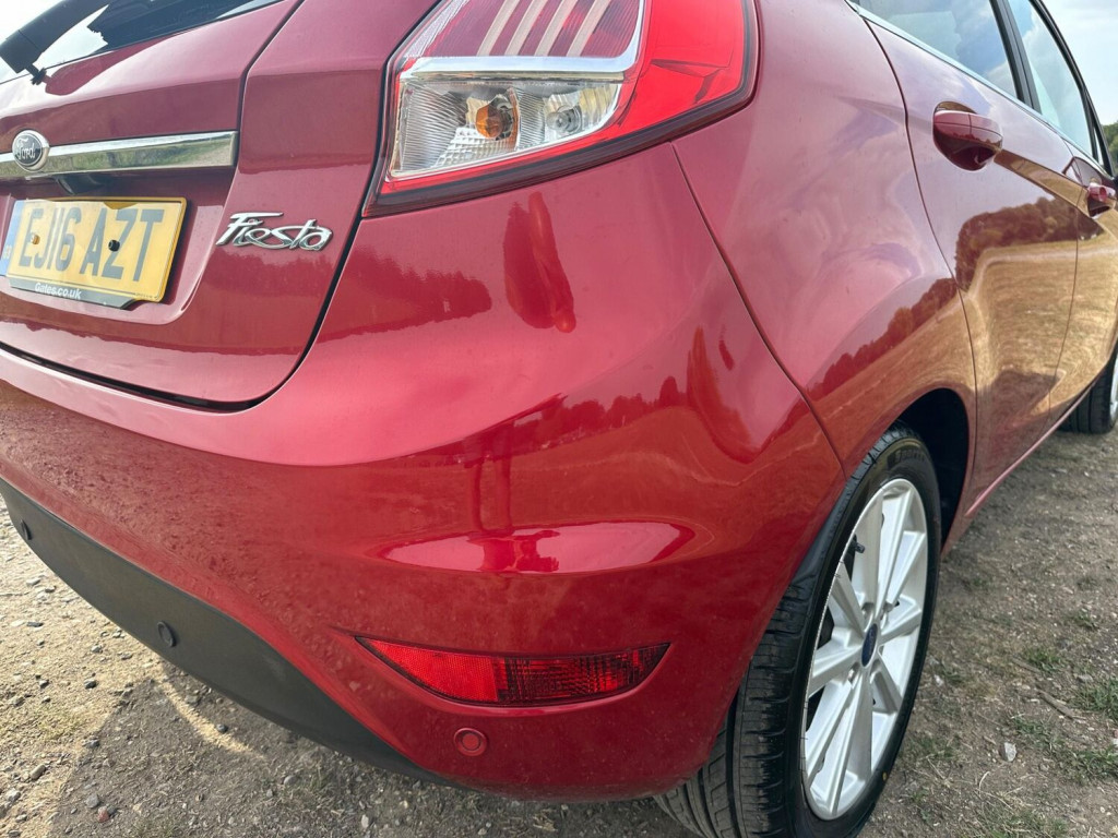 FORD FIESTA