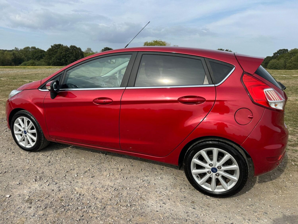 FORD FIESTA