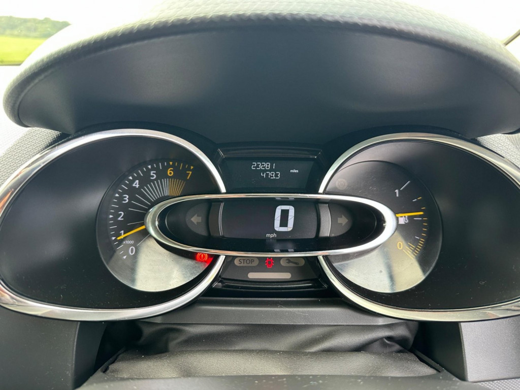 RENAULT CLIO
