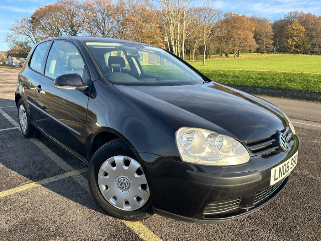 View VOLKSWAGEN GOLF 1.4 FSI S 3dr