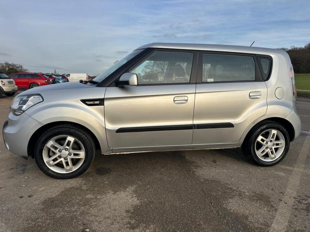 KIA SOUL