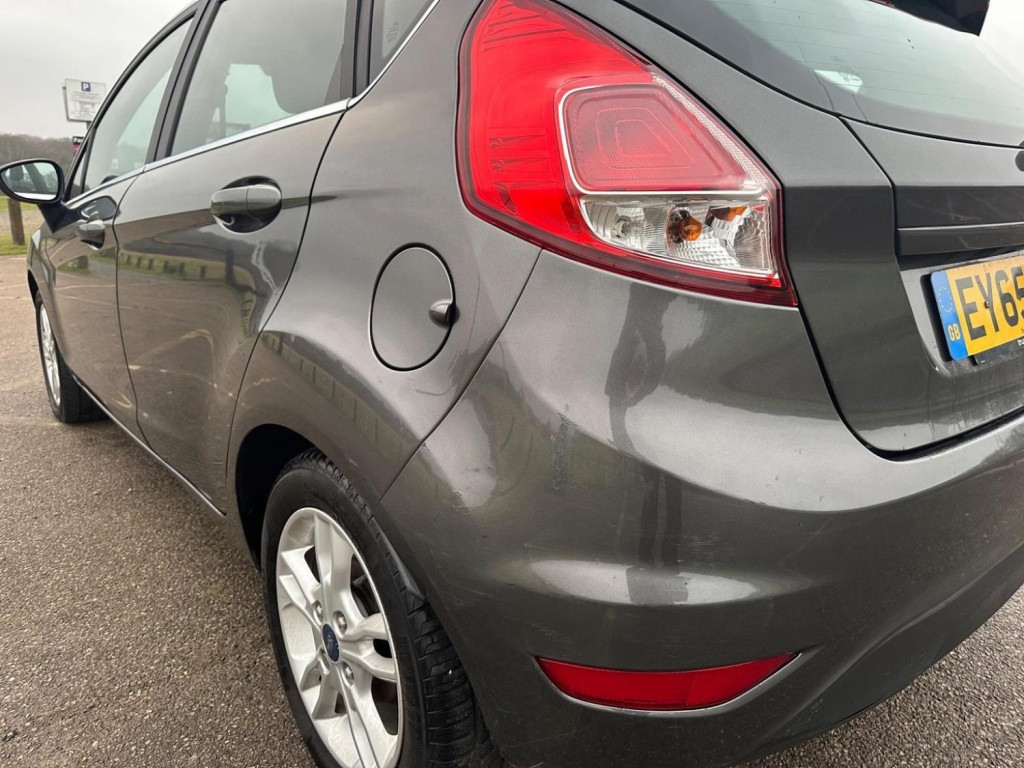 FORD FIESTA