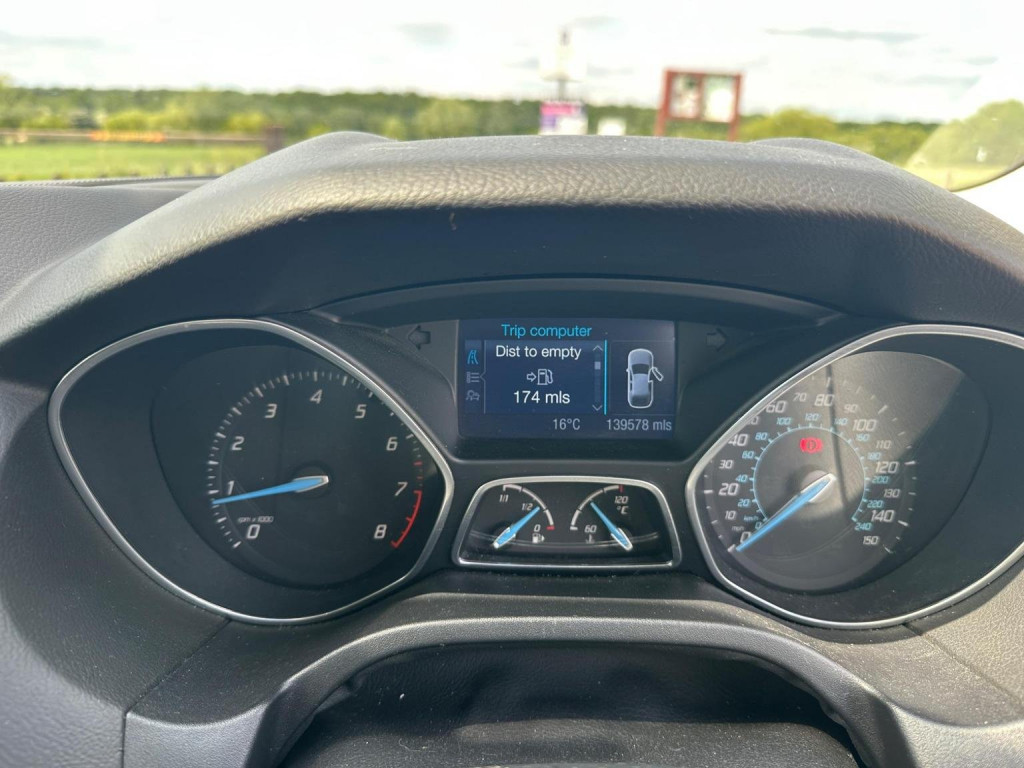 FORD FOCUS