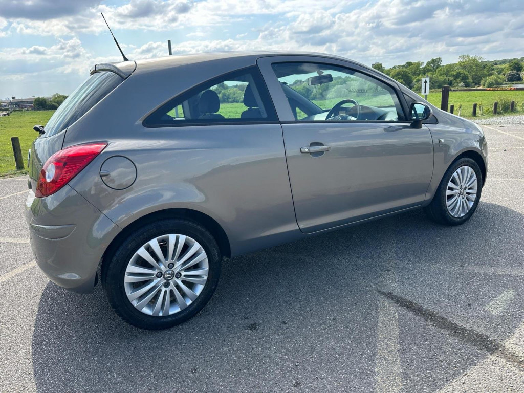 VAUXHALL CORSA