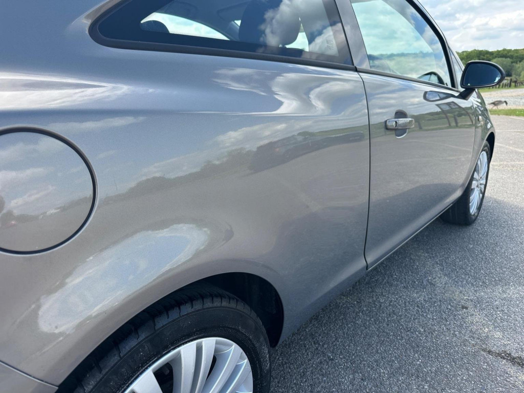 VAUXHALL CORSA