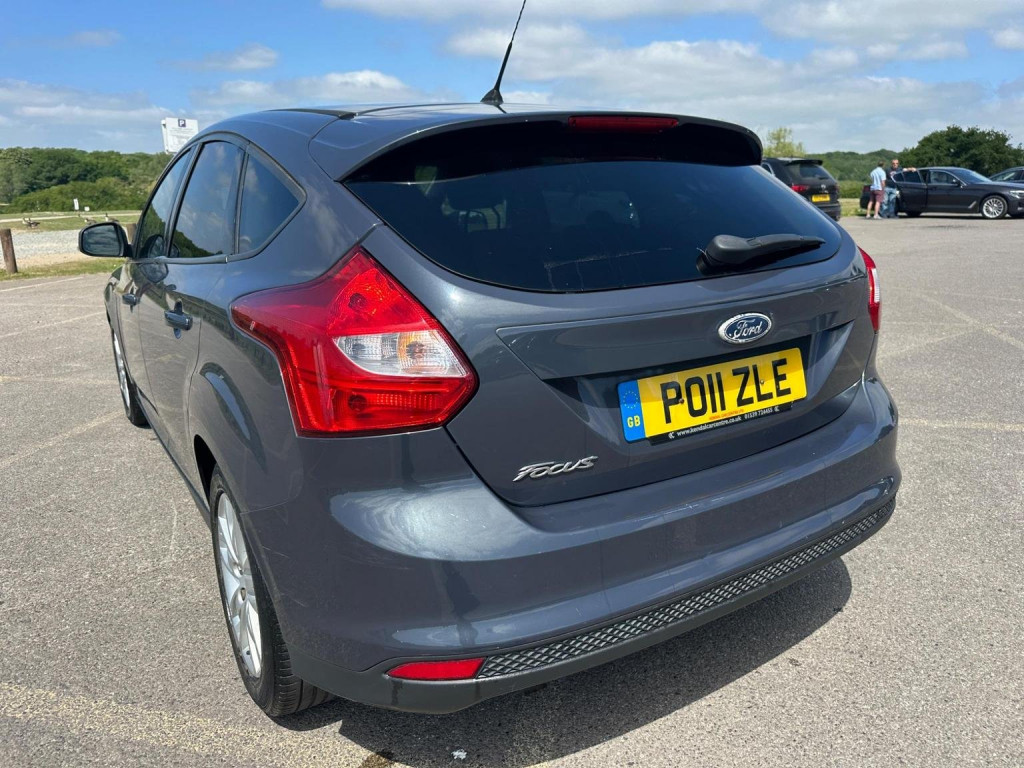 FORD FOCUS