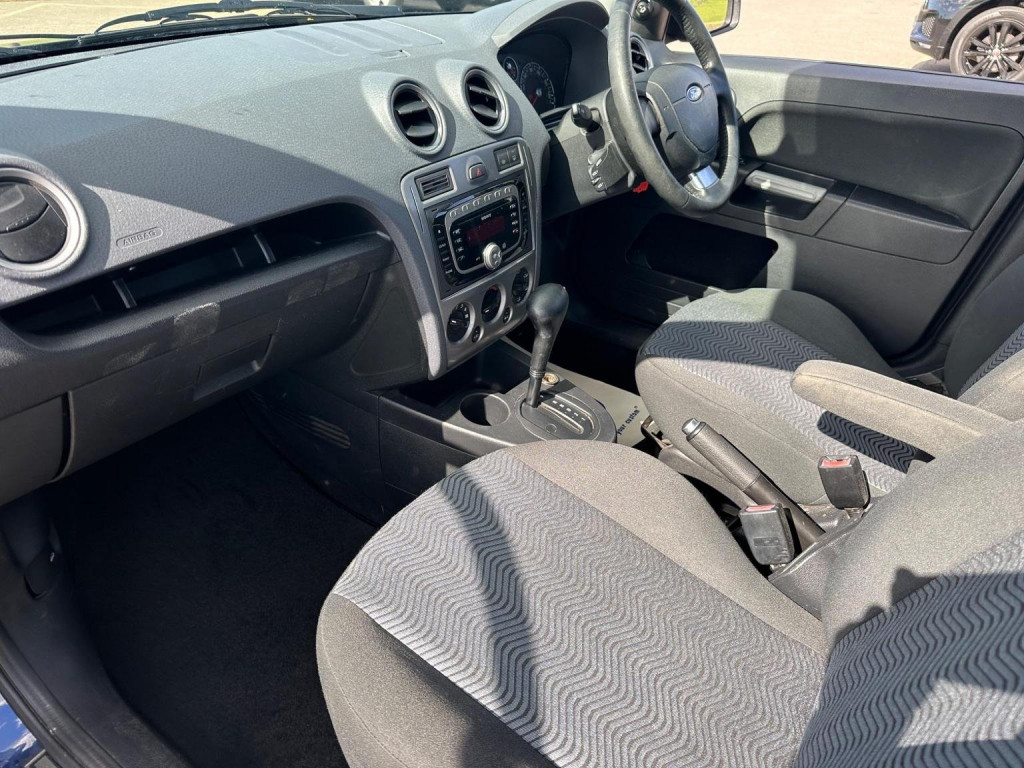 FORD FUSION