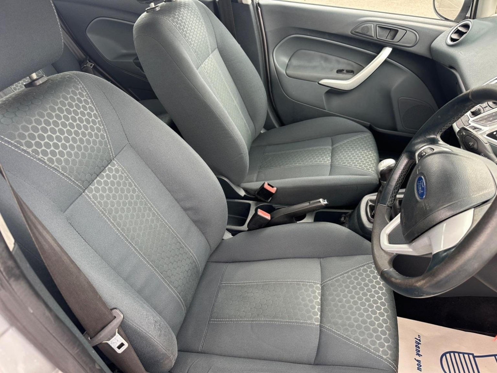 FORD FIESTA
