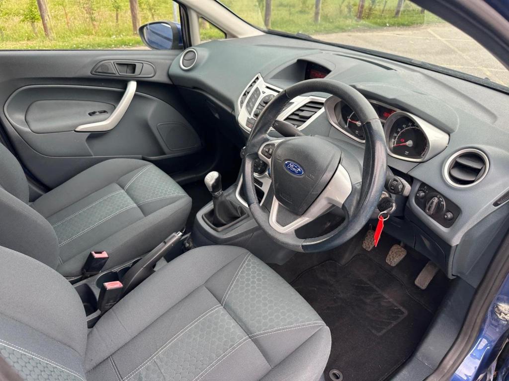 FORD FIESTA