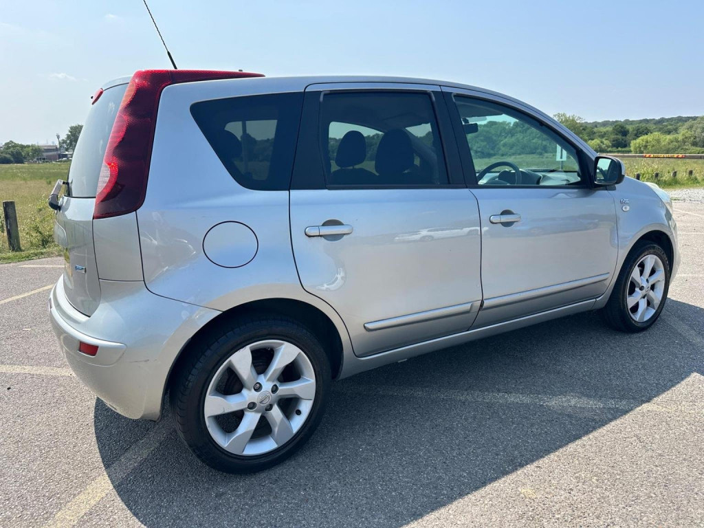 NISSAN NOTE