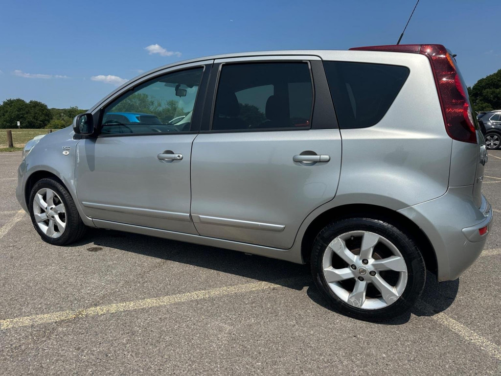 NISSAN NOTE