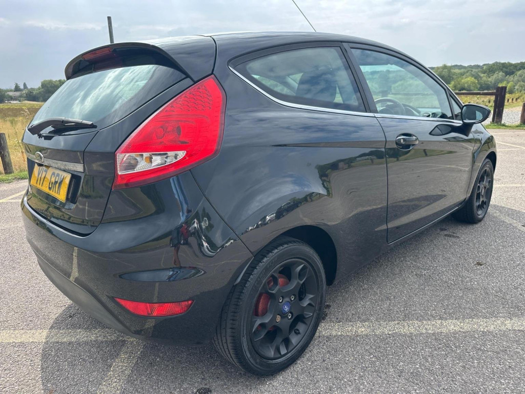 FORD FIESTA