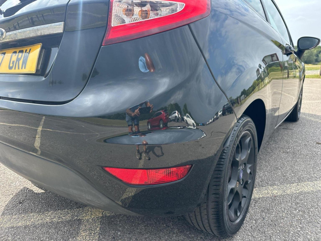 FORD FIESTA