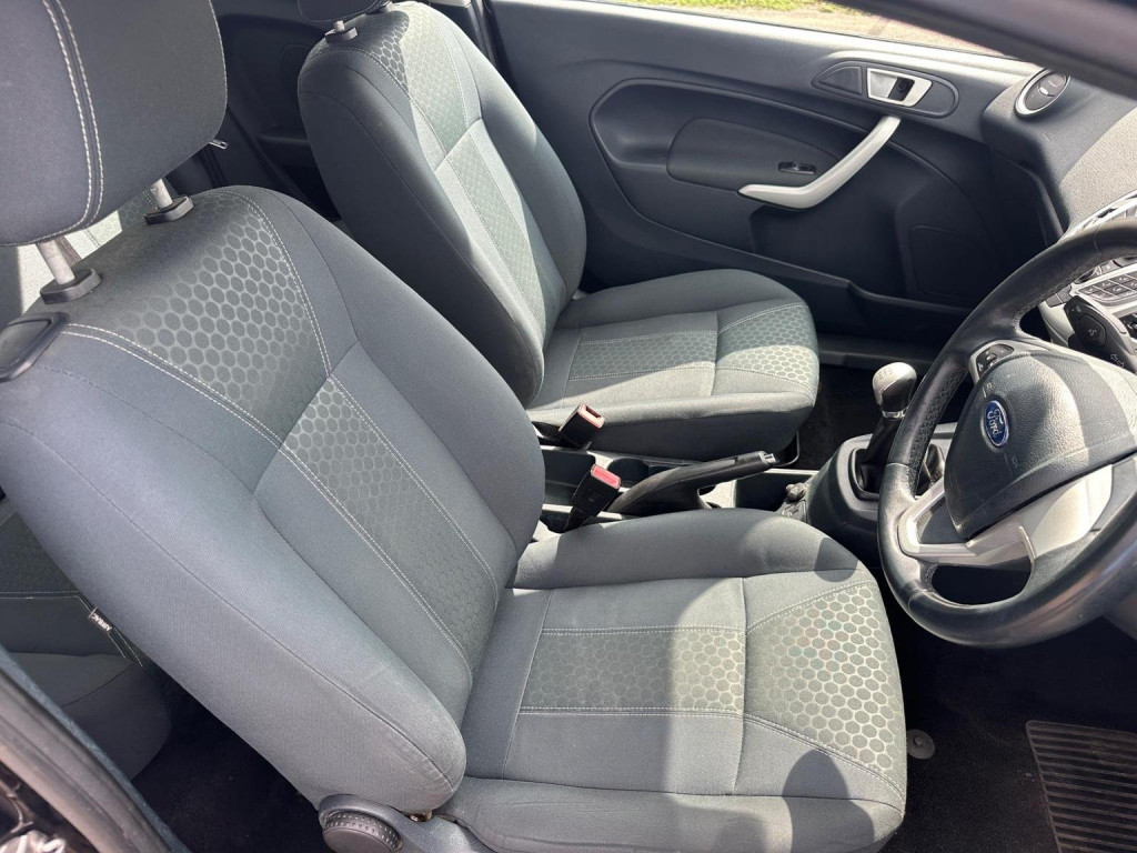 FORD FIESTA