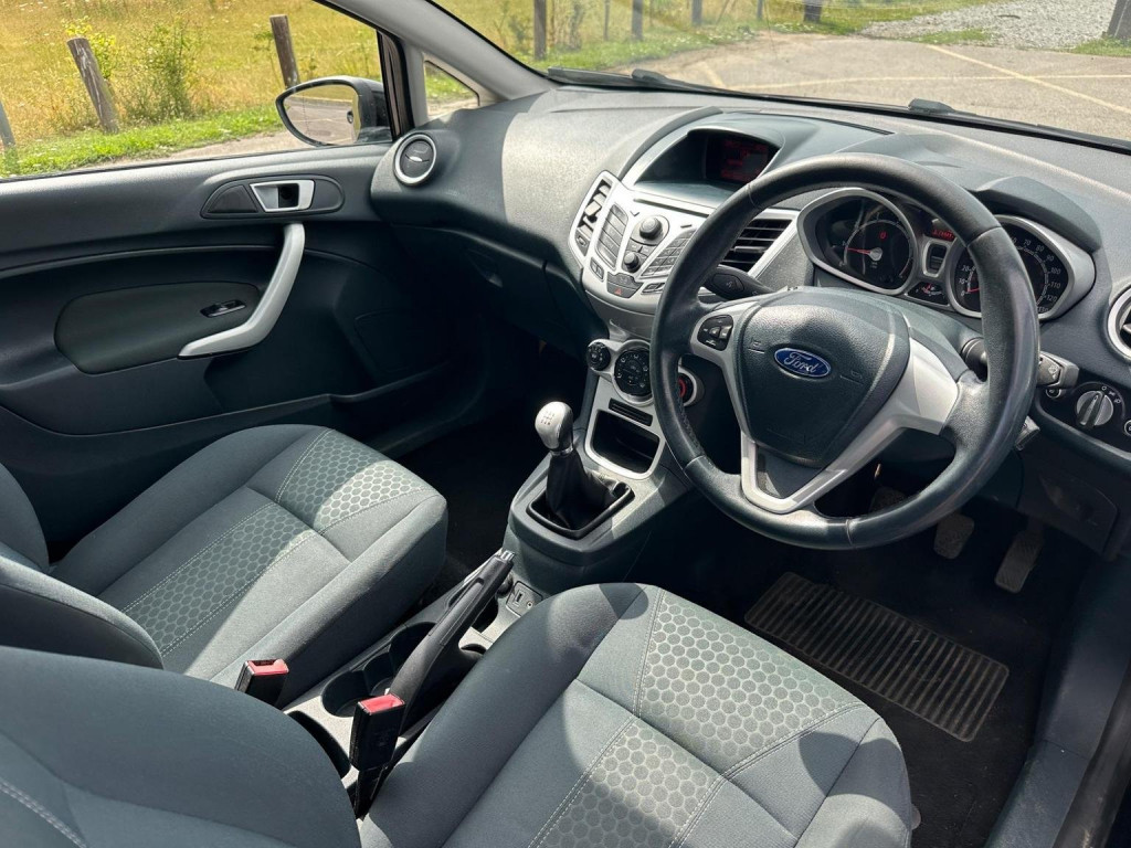 FORD FIESTA
