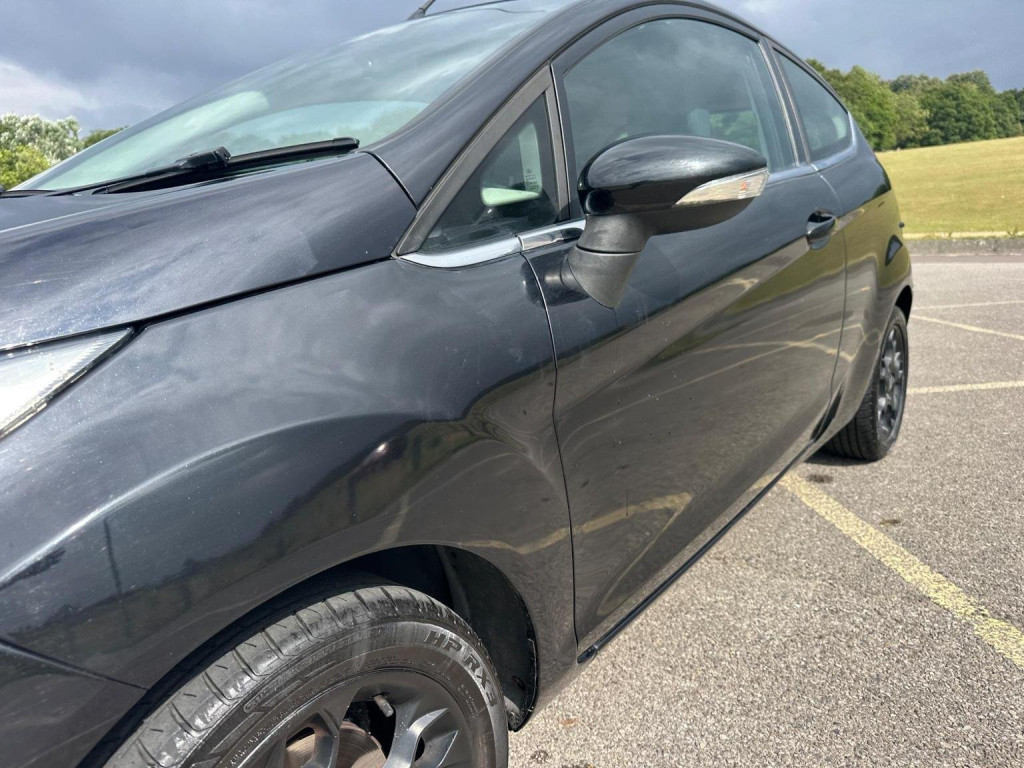 FORD FIESTA