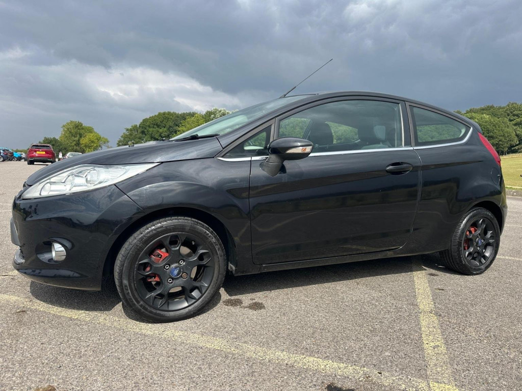 FORD FIESTA
