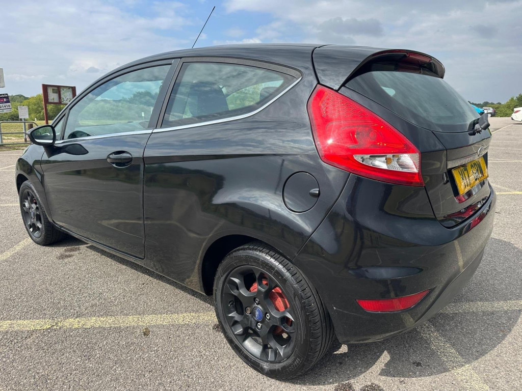 FORD FIESTA