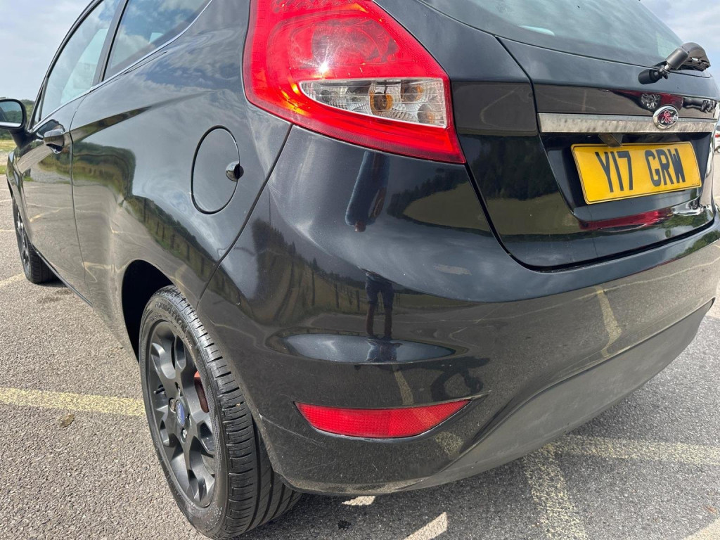 FORD FIESTA