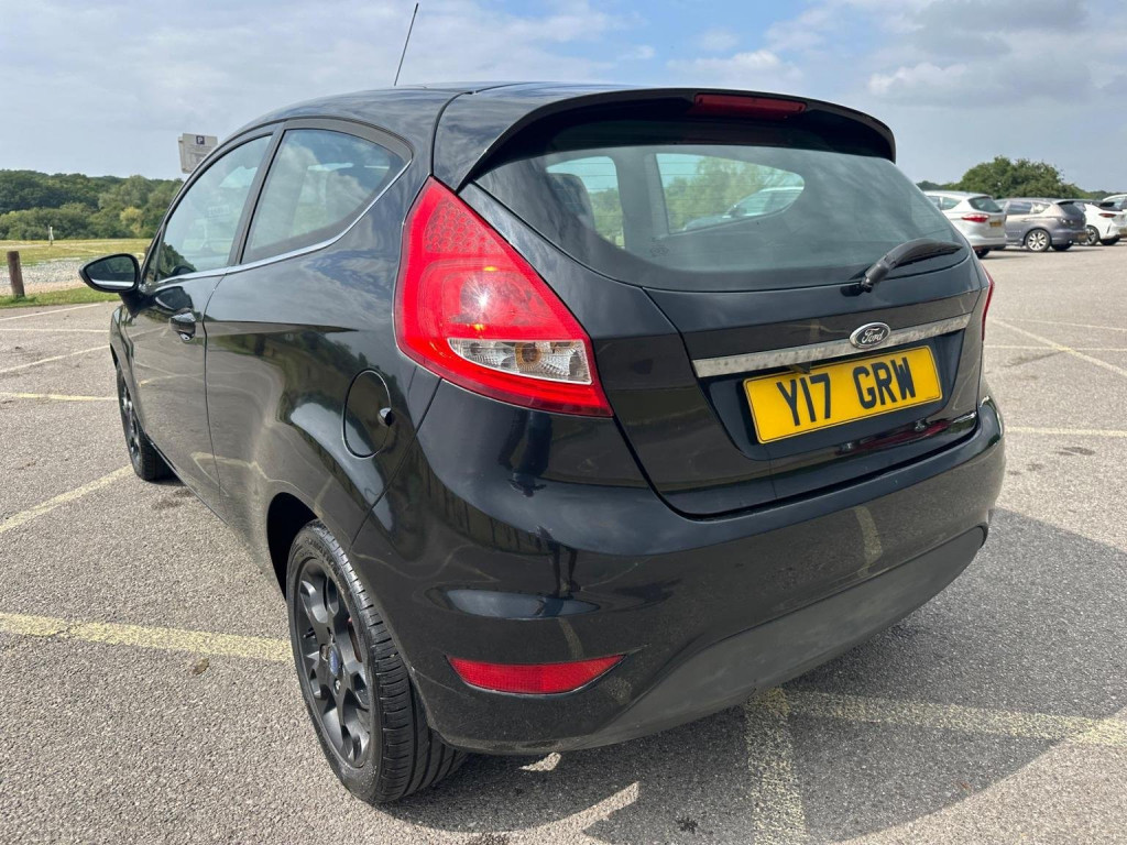 FORD FIESTA