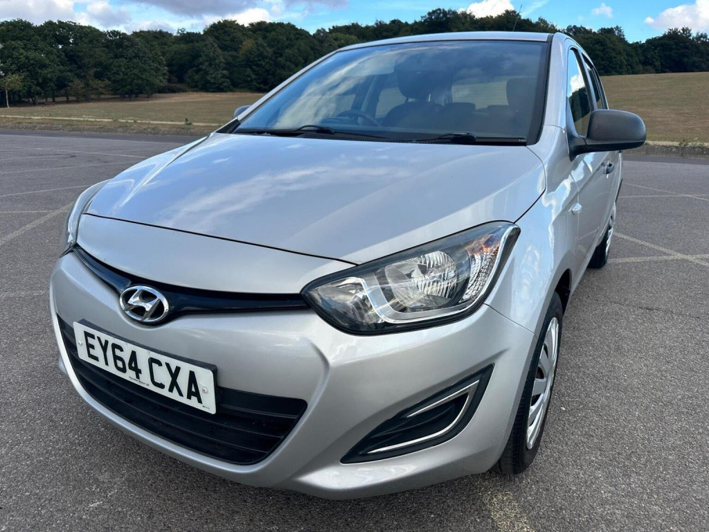 HYUNDAI I20