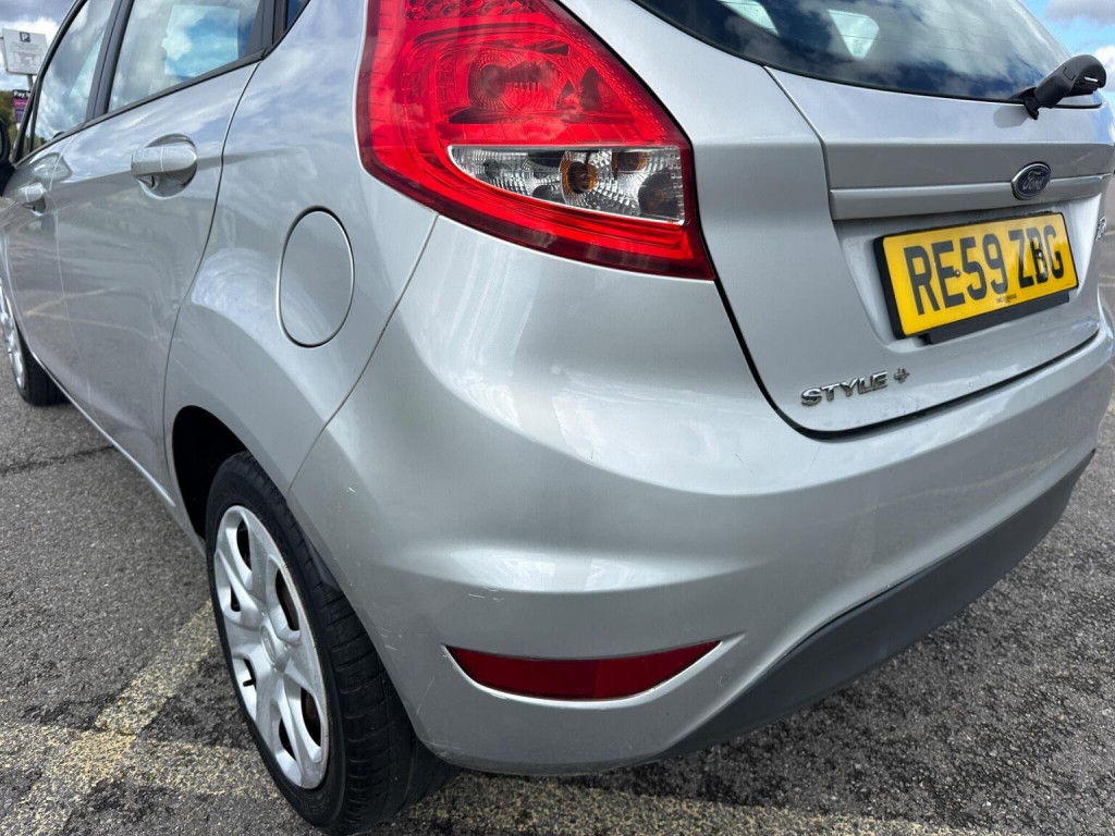 FORD FIESTA