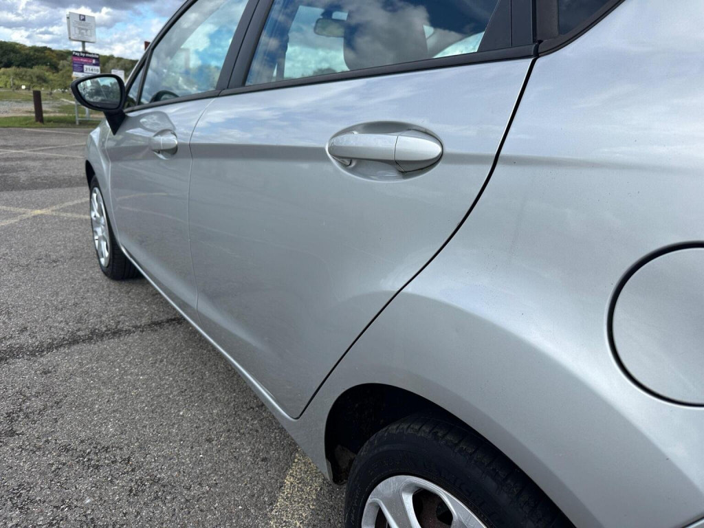 FORD FIESTA