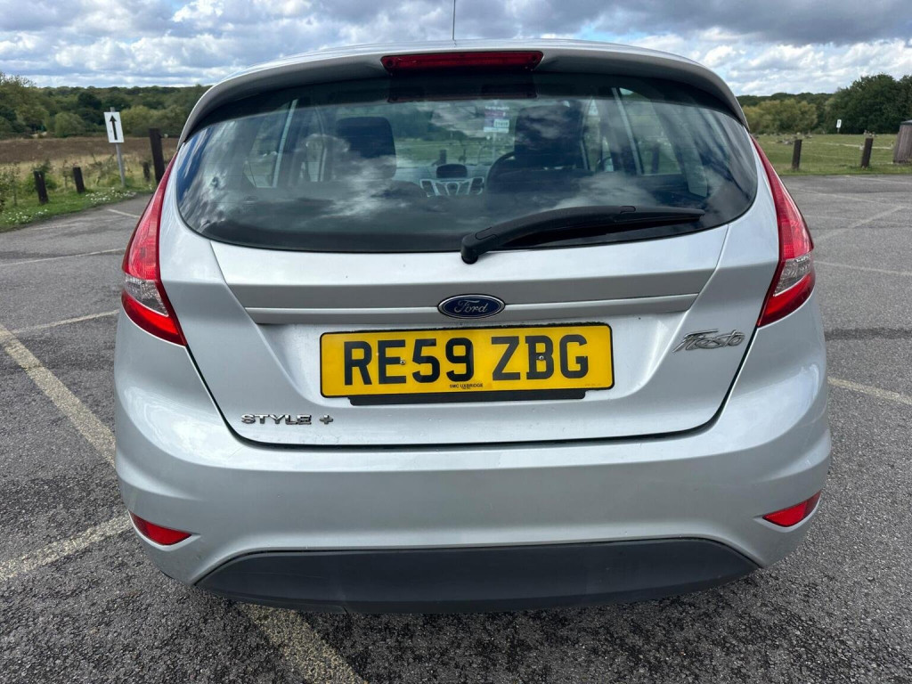 FORD FIESTA