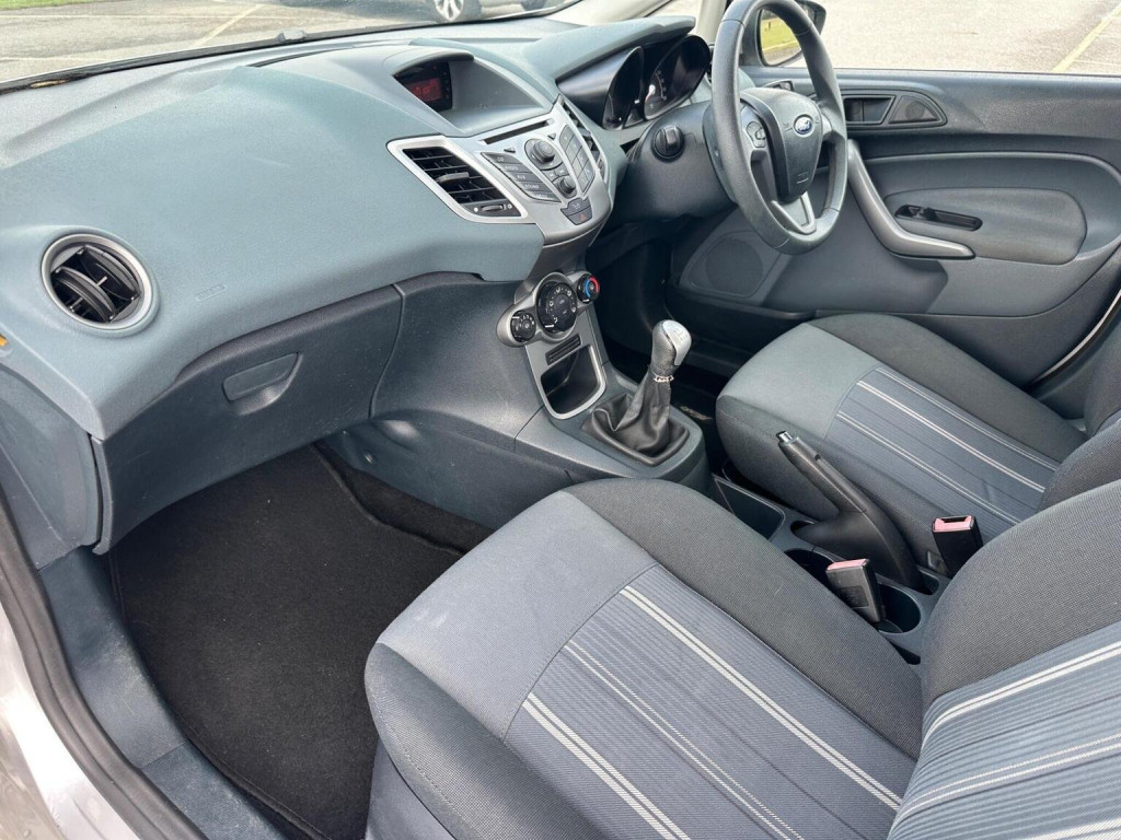 FORD FIESTA