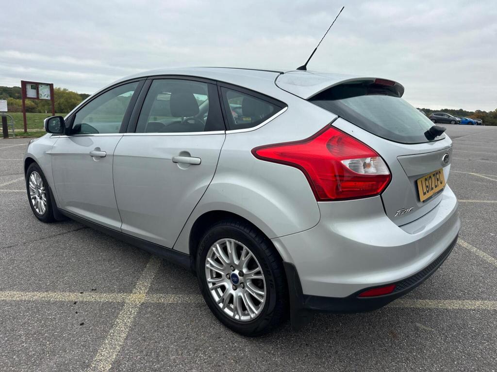 FORD FOCUS
