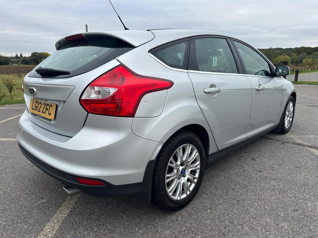 FORD FOCUS