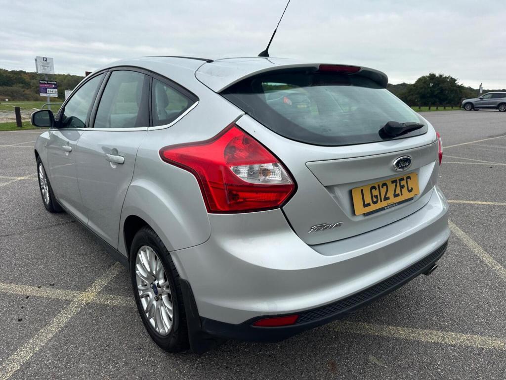 FORD FOCUS