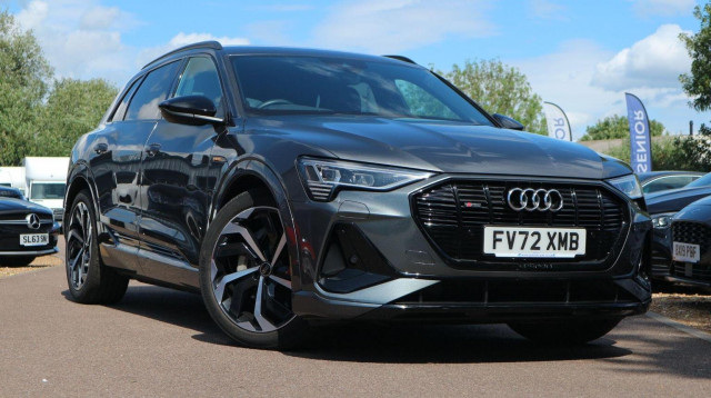 AUDI E-TRON