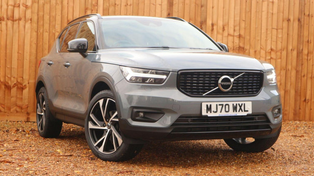 VOLVO XC40