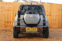 LAND ROVER DEFENDER 110